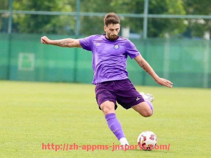 江南体育APP-世俱杯全场比分实时更新及关键数据